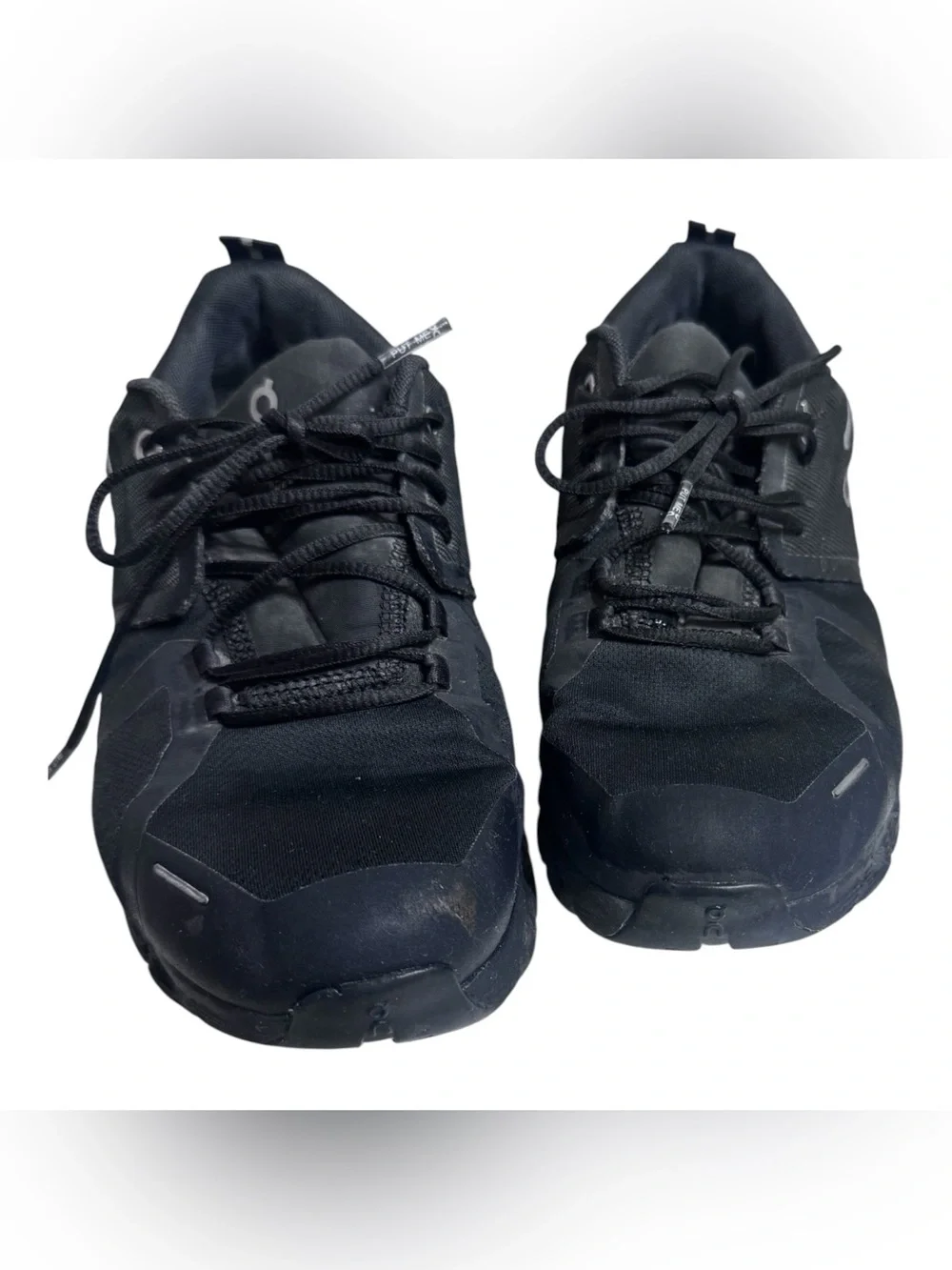 On Running Women’s Black Athletic Cloud-Style Sneakers